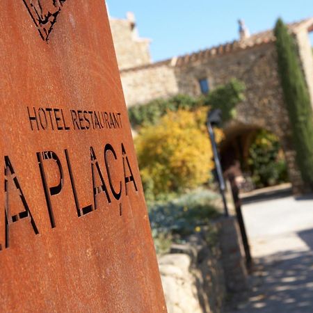 Hotel La Placa Madremanya Buitenkant foto